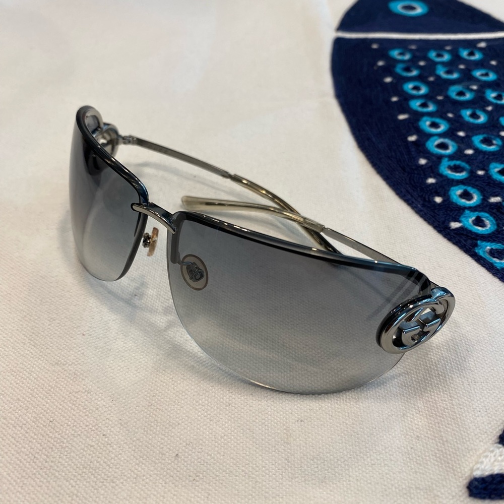 Gucci Blue/Grey Gradient Silver Metal GG Logo Sunglasses